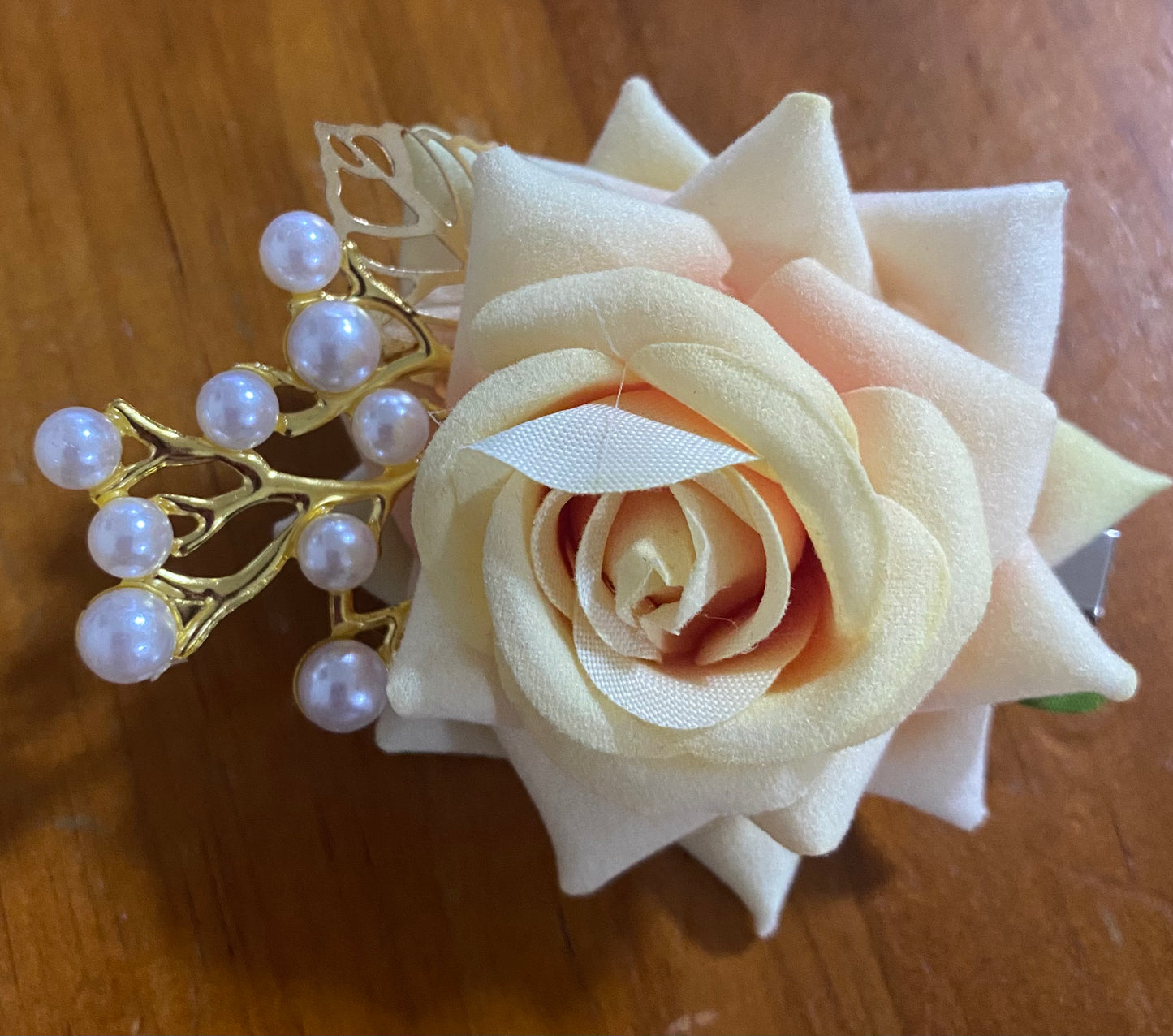 Single Flower with faux Pearls and gold